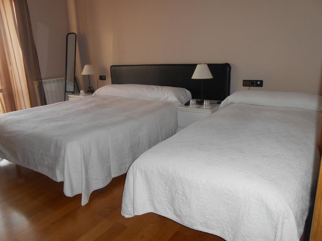 Hospedaje Nuestra Senora De Ujue Tafalla Room photo
