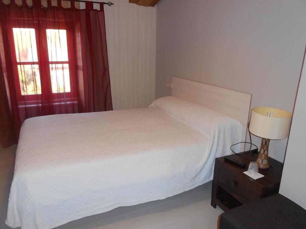 Hospedaje Nuestra Senora De Ujue Tafalla Room photo
